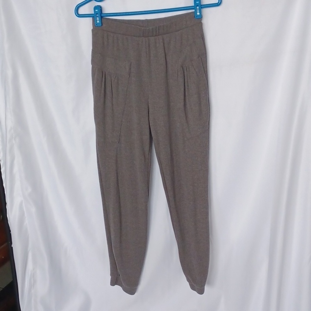 GRADE & GATHER knit fitted jogger in dark gray,  sz S
